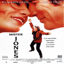 MISER JONES 영화 포스터, 서로 얼굴을 맞대고 있는 남녀 사이로 남자가 양팔을 벌려 포즈를 취하고 있는 모습