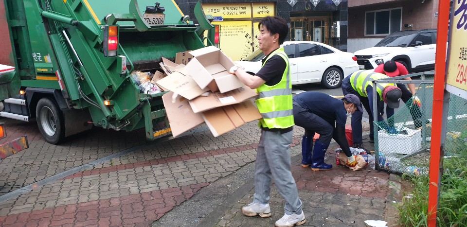 청소봉사활동 사진